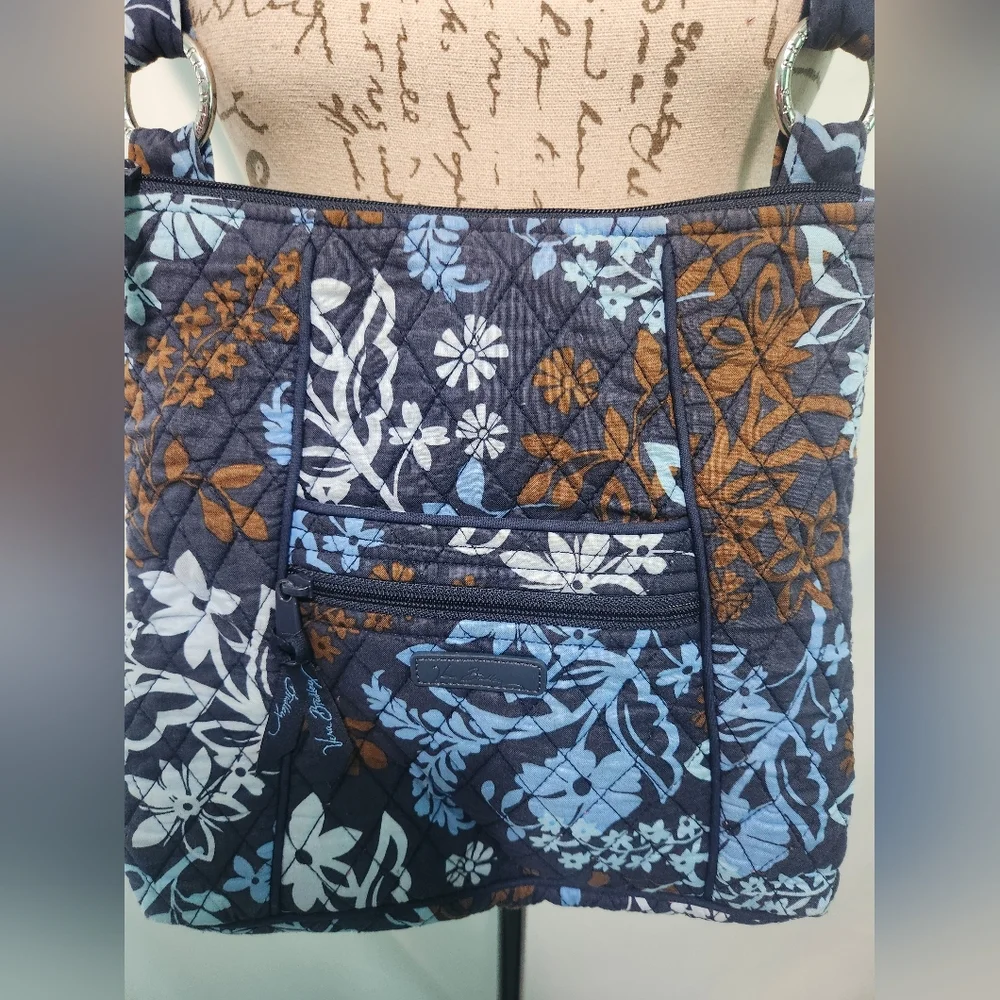 Vera Bradley Java Floral Quilted Crossbody Purse Bag. Blue Floral.